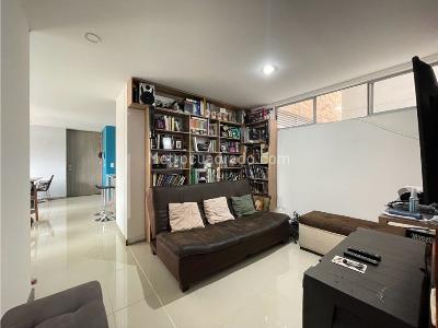 Apartamento de 3 alcobas en venta en El Poblado, Medellín, 121 m² · foto 10 de 16
