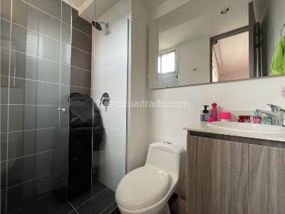 Apartamento de 3 alcobas en venta en El Poblado, Medellín, 121 m² · foto 13 de 16