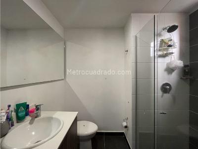 Apartamento de 3 alcobas en venta en El Poblado, Medellín, 121 m² · foto 16 de 16