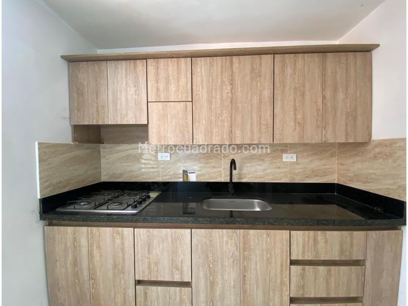 3BR House with Private Parking in Rodeo Alto - 2