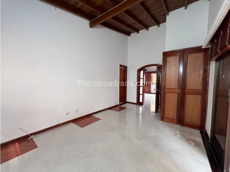 Penthouse Exclusivo de 5 Alcobas con Amenidades en El Poblado - 3