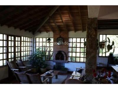 Casa de 3 alcobas en venta en Alto De Las Palmas, Medellín, 320 m² · foto 3 de 10
