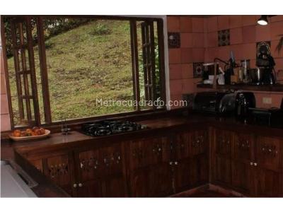 Casa de 3 alcobas en venta en Alto De Las Palmas, Medellín, 320 m² · foto 7 de 10