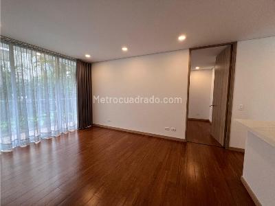 Apartamento de 2 alcobas en venta en El Poblado, Medellín, 72 m² · foto 14 de 20