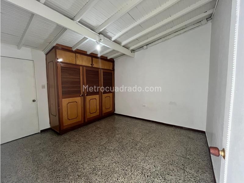 Casa Comercial con Espacios Amplios en San Joaquín - 4