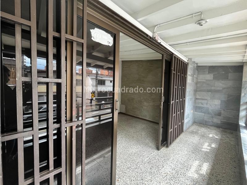Casa Comercial con Espacios Amplios en San Joaquín - 9
