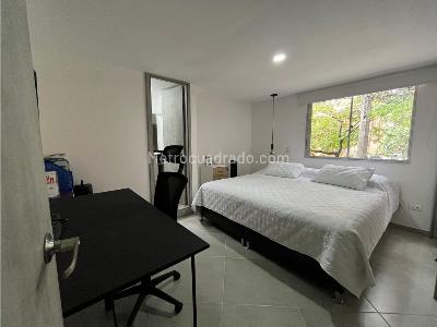 Apartamento en arriendo en Laureles, Medellín · foto 3 de 6