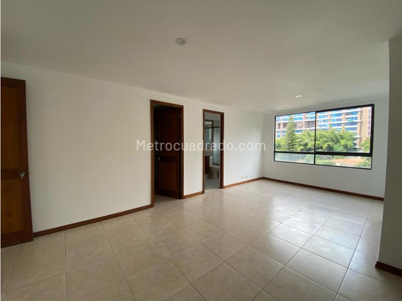 Large 4BR Apartment with Amenities in El Poblado - 7