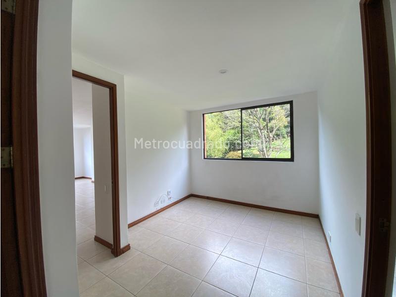 Large 4BR Apartment with Amenities in El Poblado - 8