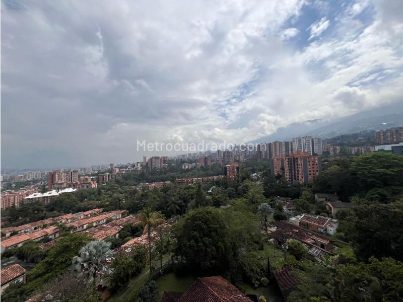 Apartamento de 2 Alcobas con Balcón en Estadio, Envigado - 6