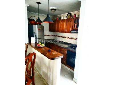 Apartamento de 3 alcobas en venta en Laureles Nogal, Medellín, 98 m² · foto 4 de 17