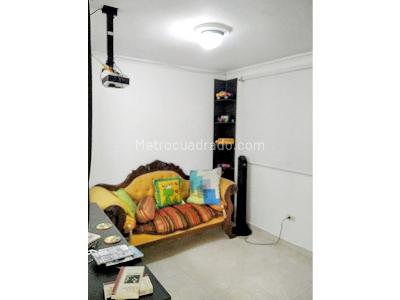 Apartamento de 3 alcobas en venta en Laureles Nogal, Medellín, 98 m² · foto 10 de 17