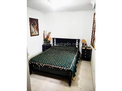 Apartamento de 3 alcobas en venta en Laureles Nogal, Medellín, 98 m² · foto 12 de 17