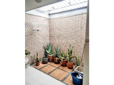 Apartamento de 3 alcobas en venta en Laureles Nogal, Medellín, 98 m² · foto 15 de 17