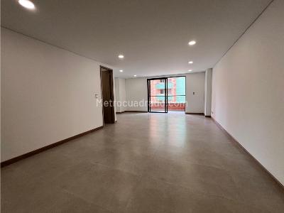 Apartamento en venta en Laureles, Medellín · foto 3 de 20