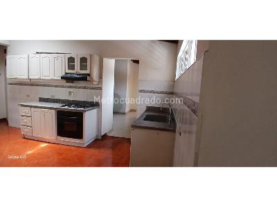 Casa de 4 alcobas en venta en Laureles, Medellín, 147 m² · foto 2 de 14