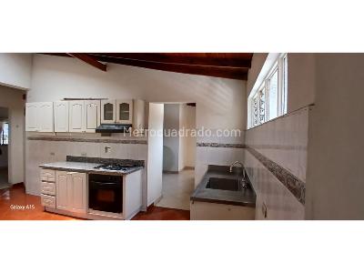 Casa de 4 alcobas en venta en Laureles, Medellín, 147 m² · foto 3 de 14
