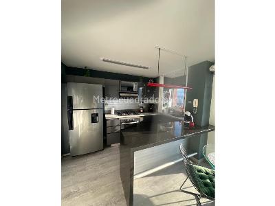 Apartamento de 2 alcobas en venta en El Poblado, Medellín, 70 m² · foto 4 de 20