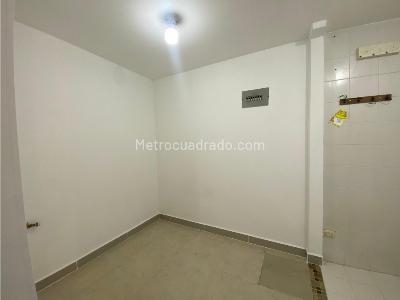 Apartamento de 3 alcobas en arriendo en El Poblado, Medellín, 120 m² · foto 3 de 16