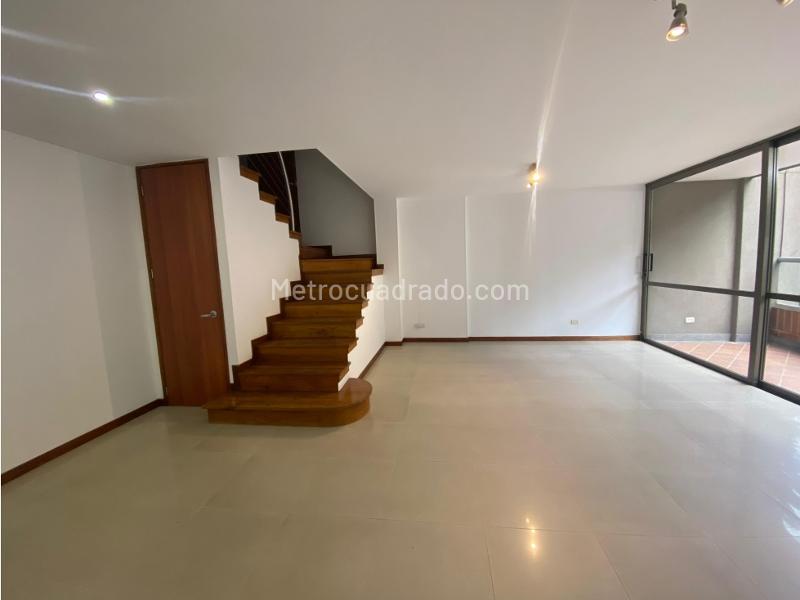 Apartamento de 3 Alcobas con Piscina en El Poblado - 5