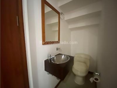 Apartamento de 3 alcobas en arriendo en El Poblado, Medellín, 120 m² · foto 10 de 16