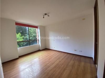 Apartamento de 3 alcobas en arriendo en El Poblado, Medellín, 120 m² · foto 14 de 16