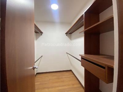 Apartamento de 3 alcobas en arriendo en El Poblado, Medellín, 120 m² · foto 15 de 16