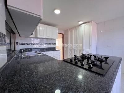 Apartamento en venta en Laureles, Medellín · foto 7 de 20