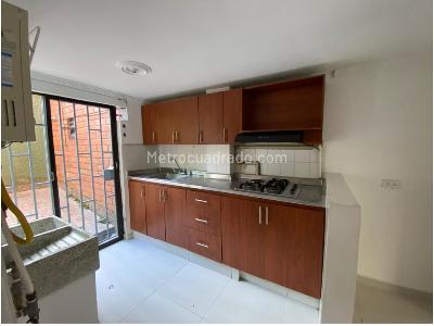 Apartamento en venta en Laureles, Medellín · foto 2 de 9