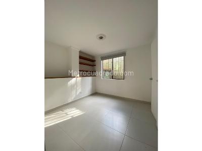 Apartamento en venta en Laureles, Medellín · foto 3 de 9