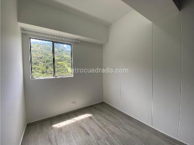 Apartamento de 3 alcobas en venta en Bello, Bello, 69 m² · foto 11 de 13