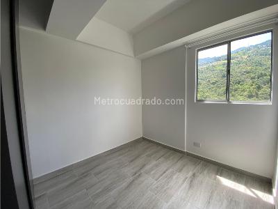 Apartamento de 3 alcobas en venta en Bello, Bello, 69 m² · foto 12 de 13
