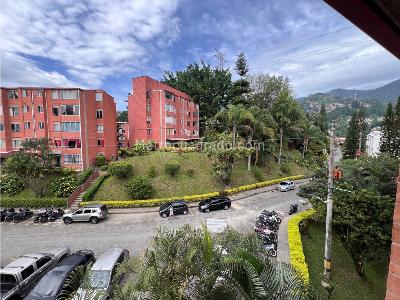 Apartamento en venta en San Javier, Medellín · foto 8 de 13