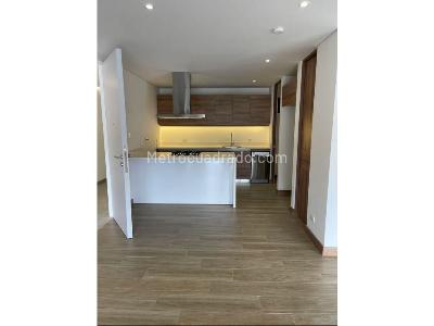 Apartaestudio en venta en El Poblado, Medellín, 71 m² · foto 2 de 10