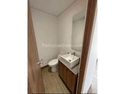 Apartaestudio en venta en El Poblado, Medellín, 71 m² · foto 10 de 10