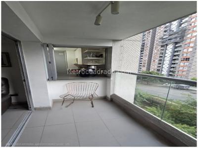 Apartamento de 3 alcobas en venta en Laureles, Medellín, 134 m² · foto 4 de 12