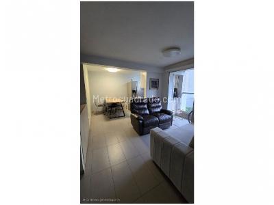 Apartamento de 3 alcobas en venta en Laureles, Medellín, 134 m² · foto 10 de 12