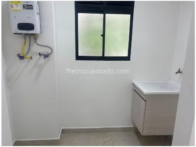 Apartamento de 3 alcobas en venta en Laureles, Medellín, 134 m² · foto 4 de 11