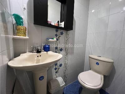 Casa de 5 alcobas en venta en Bello, Bello, 253 m² · foto 9 de 20