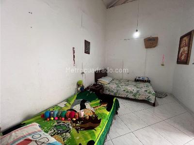 Casa de 5 alcobas en venta en Bello, Bello, 253 m² · foto 10 de 20