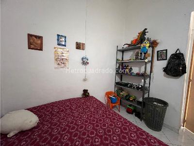 Casa de 5 alcobas en venta en Bello, Bello, 253 m² · foto 14 de 20