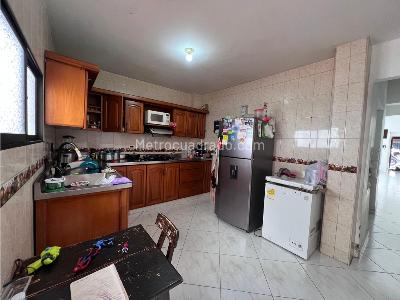 Casa de 5 alcobas en venta en Bello, Bello, 253 m² · foto 15 de 20
