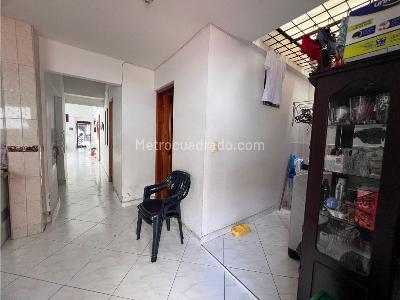 Casa de 5 alcobas en venta en Bello, Bello, 253 m² · foto 17 de 20