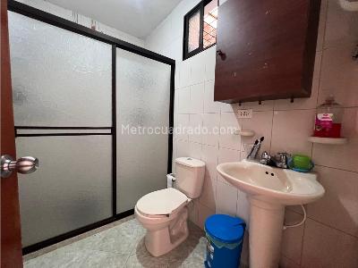 Casa de 5 alcobas en venta en Bello, Bello, 253 m² · foto 18 de 20