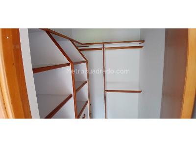 Apartamento de 4 alcobas en arriendo en El Poblado, Medellín, 154 m² · foto 6 de 18