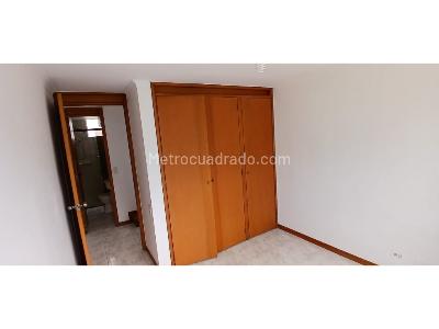 Apartamento de 4 alcobas en arriendo en El Poblado, Medellín, 154 m² · foto 8 de 18