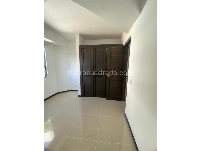 Apartamento de 3 alcobas en venta en Sabaneta, Sabaneta, 98 m² · foto 13 de 15
