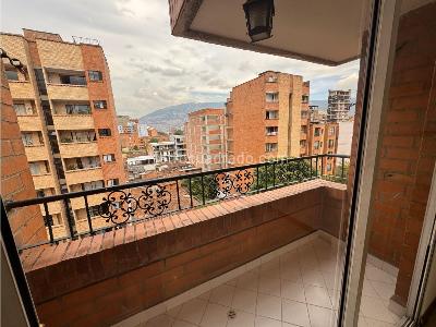 Apartamento de 2 alcobas en arriendo en San Joaquin, Medellín, 88 m² · foto 3 de 14