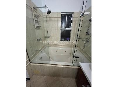 Apartamento en venta en Los Colores, Medellín · foto 8 de 20