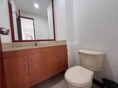 Apartamento en arriendo en Poblado, Medellín · foto 7 de 17